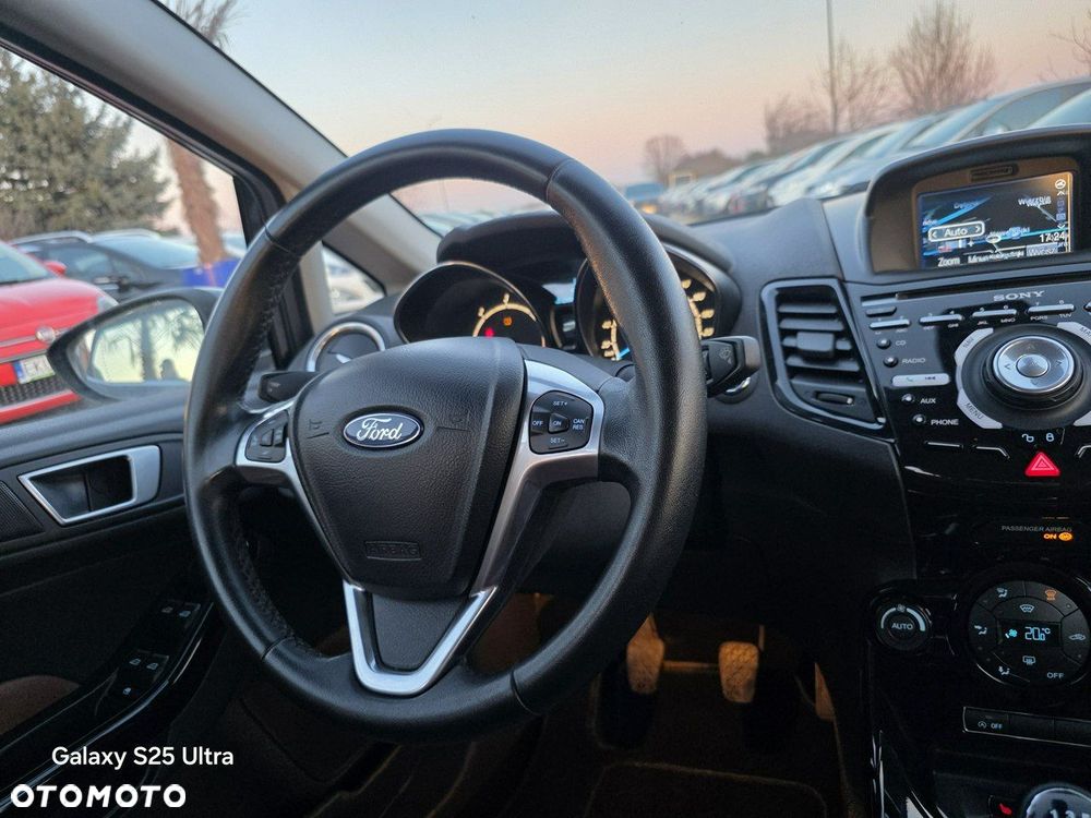Ford Fiesta 1.6 TDCi Titanium - 32