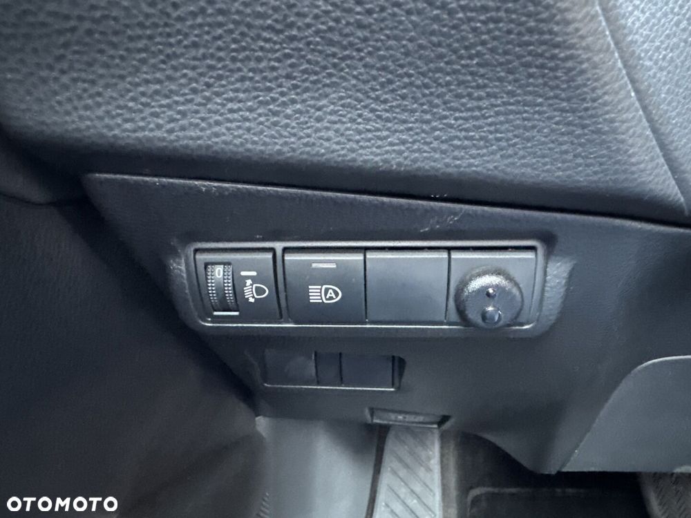 Toyota Corolla Cross - 22
