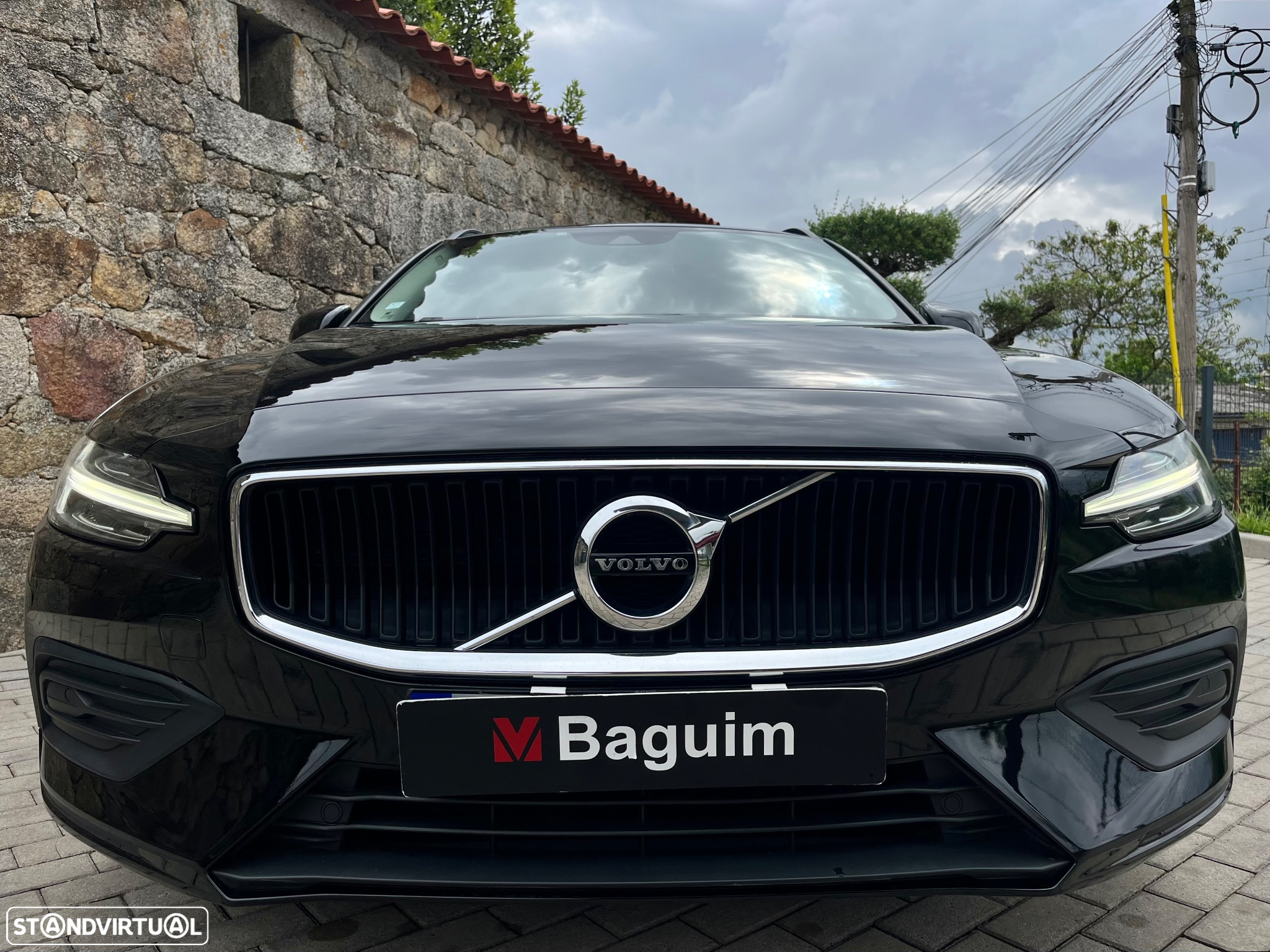 Volvo V60 2.0 B4 Momentum Geartronic - 25