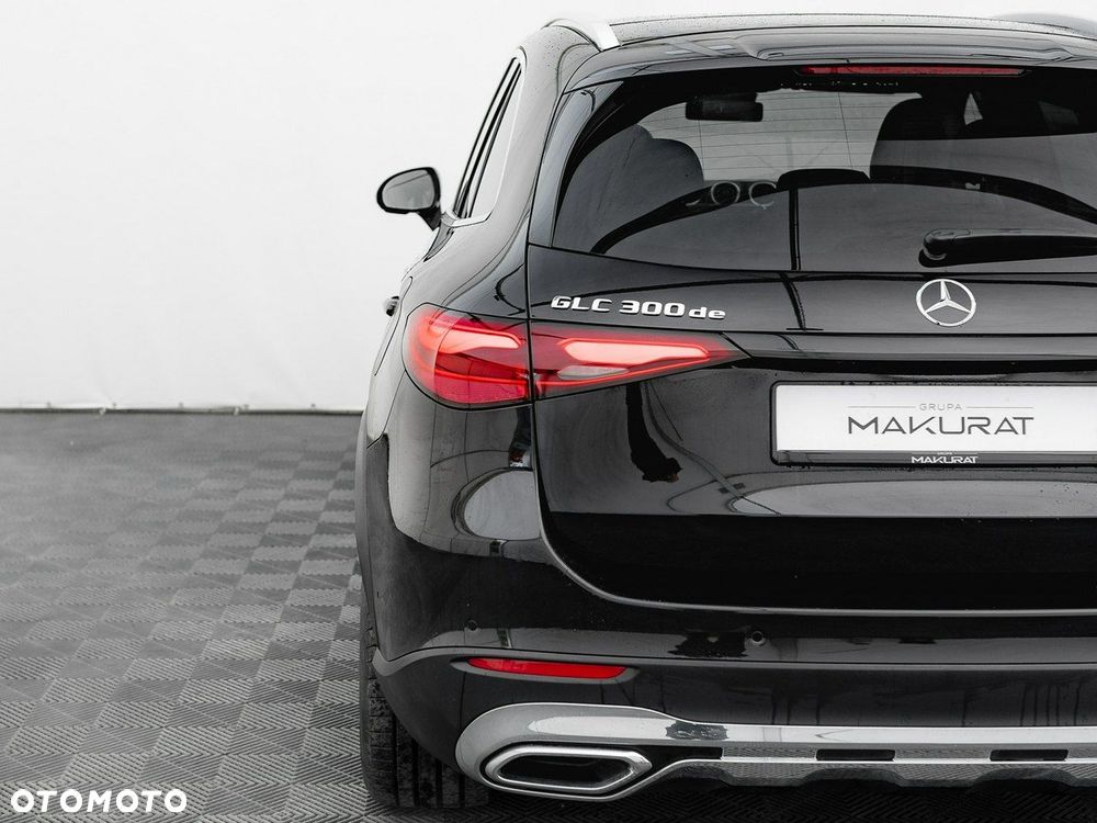 Mercedes-Benz GLC - 11