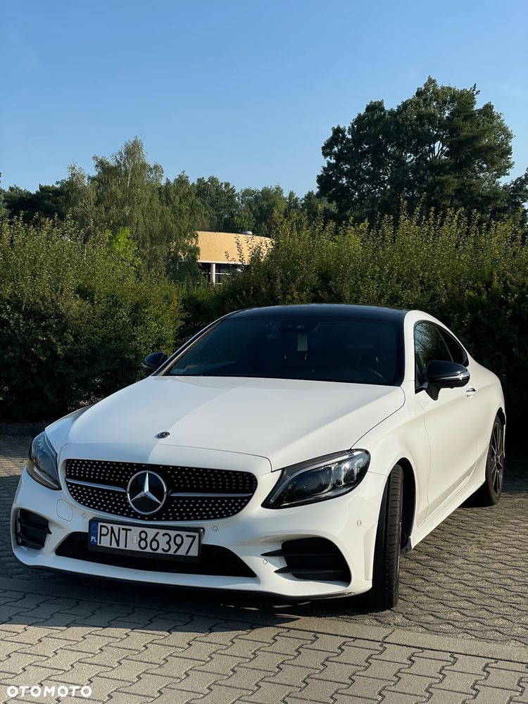 Mercedes-Benz Klasa C 300 9G-TRONIC - 9