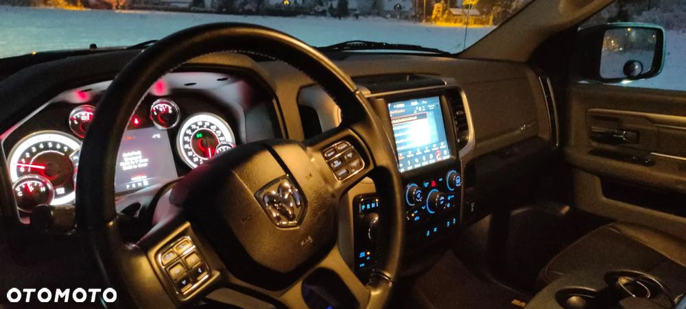 RAM 1500 - 11