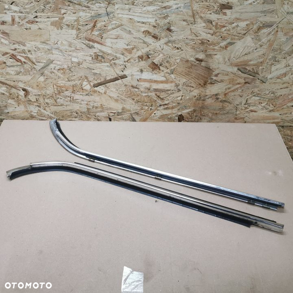 BMW E24 635CSI REKIN OSŁONA KRAWĘDZI SZYB TYŁ CHROM LEWA/PRAWA NR. 51721839501 OEM