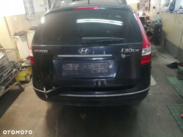 HYUNDAI I 30 kombi 07-11 tylny pas poznan