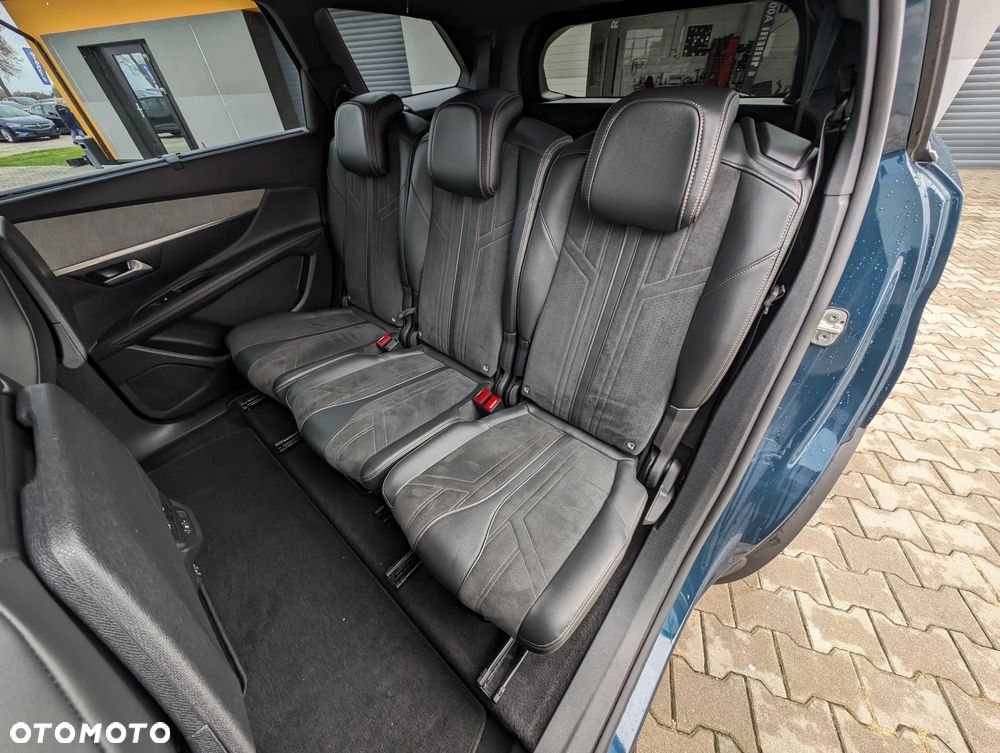 Peugeot 5008 BlueHDi 180 EAT8 GT Pack - 36