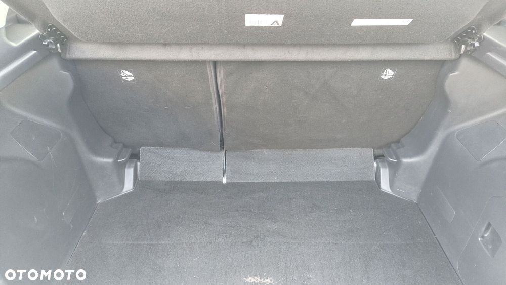 Toyota Yaris 1.5 Comfort - 11