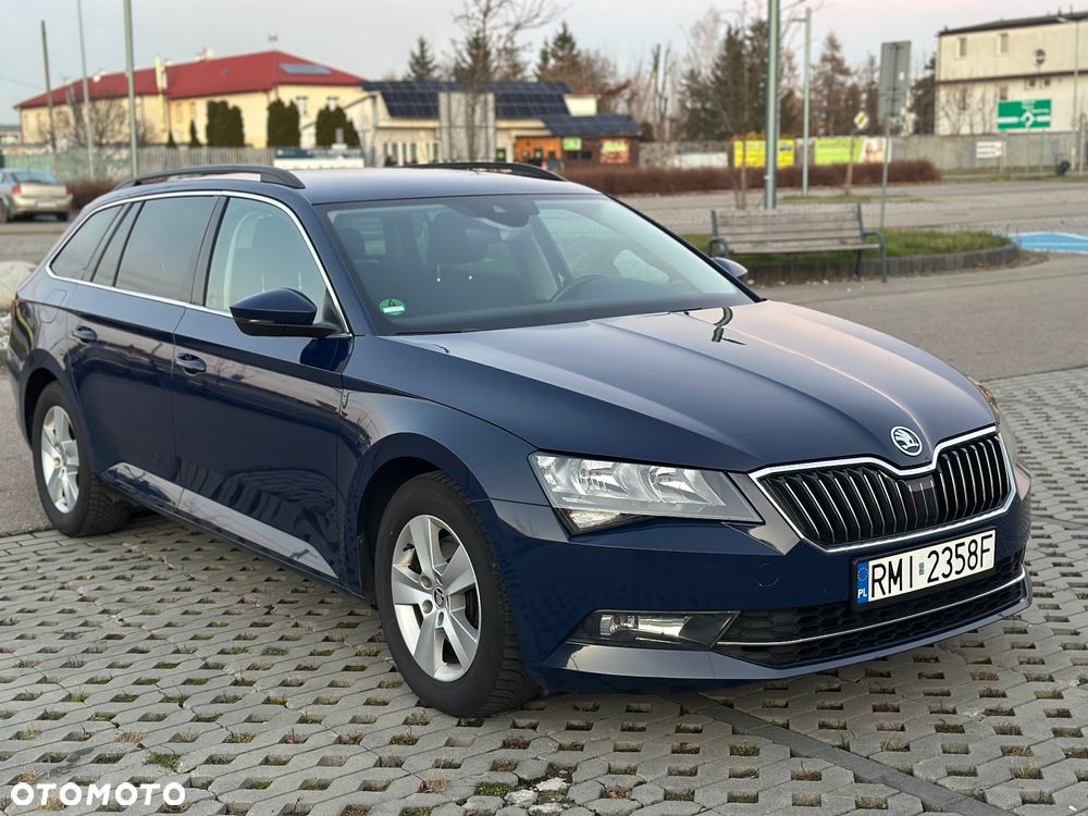 Skoda Superb 1.6 TDI Ambition - 4