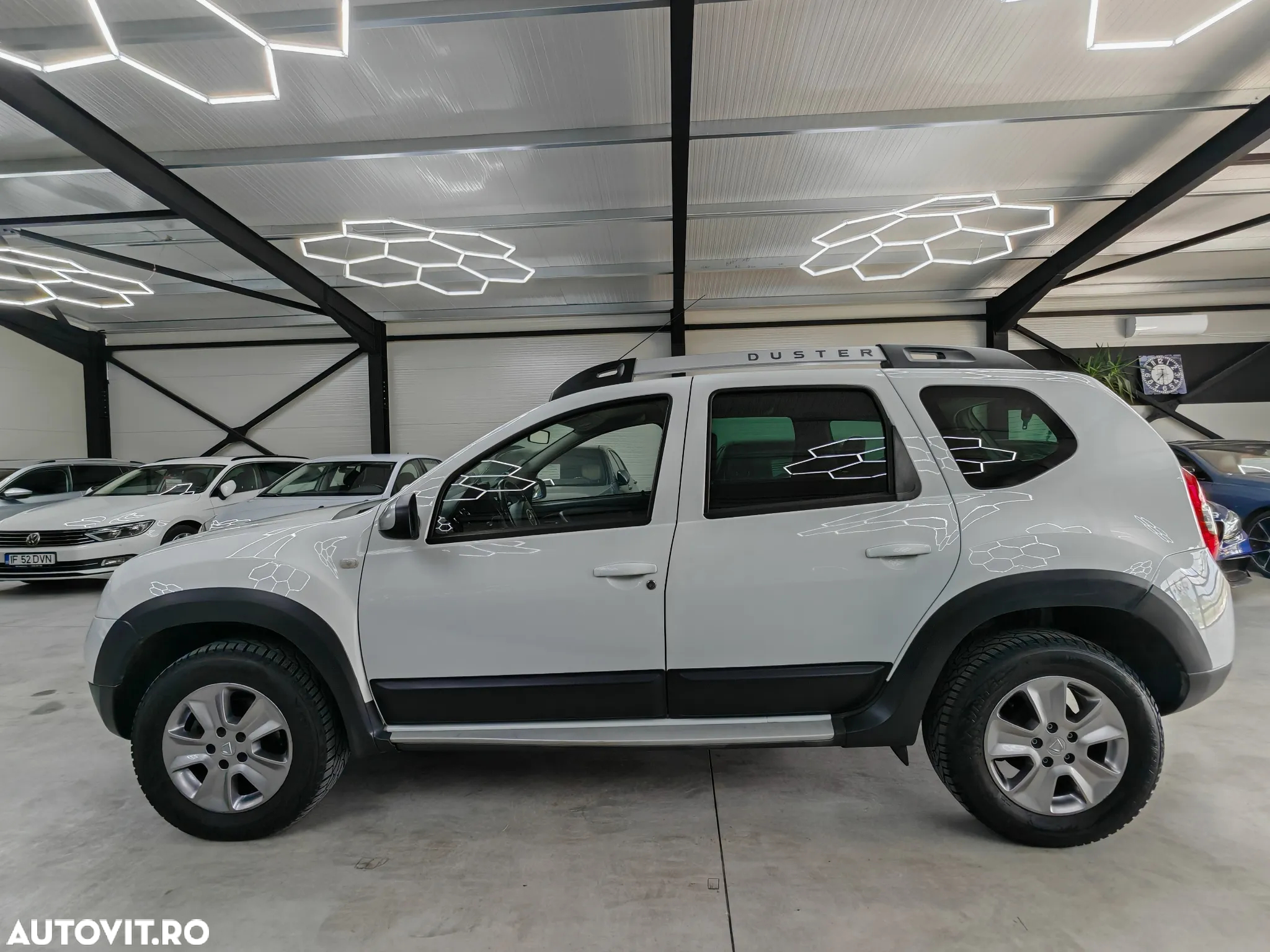 Dacia Duster 1.5 dCi 4x4 Prestige - 27