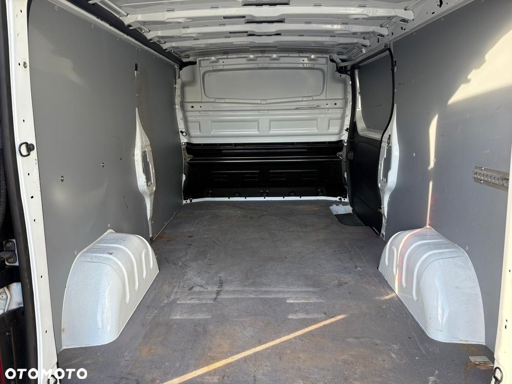 Renault Trafic L2H1, 2.0 120KM, Full LED, Niski przebieg, Bardzo zadbany - 7
