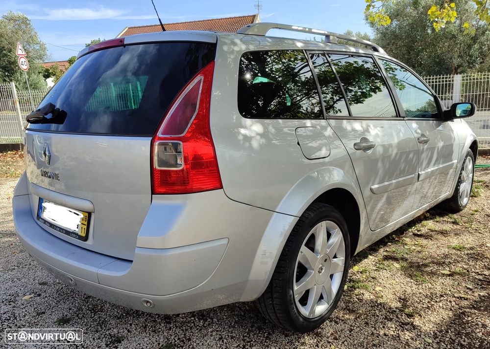 Renault Mégane 1.5 dCi Dynamique Luxe - 4