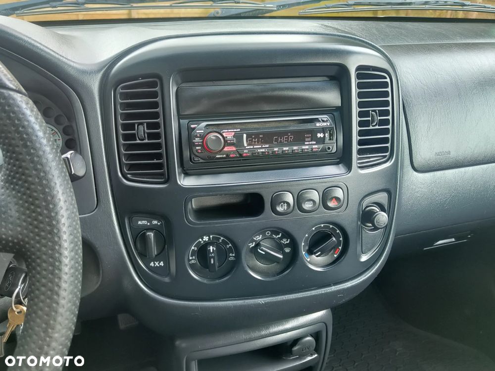Ford Maverick 2.0 - 11
