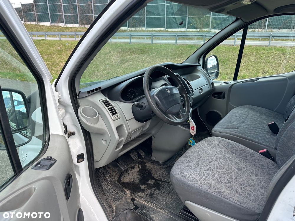 Renault Trafic - 8