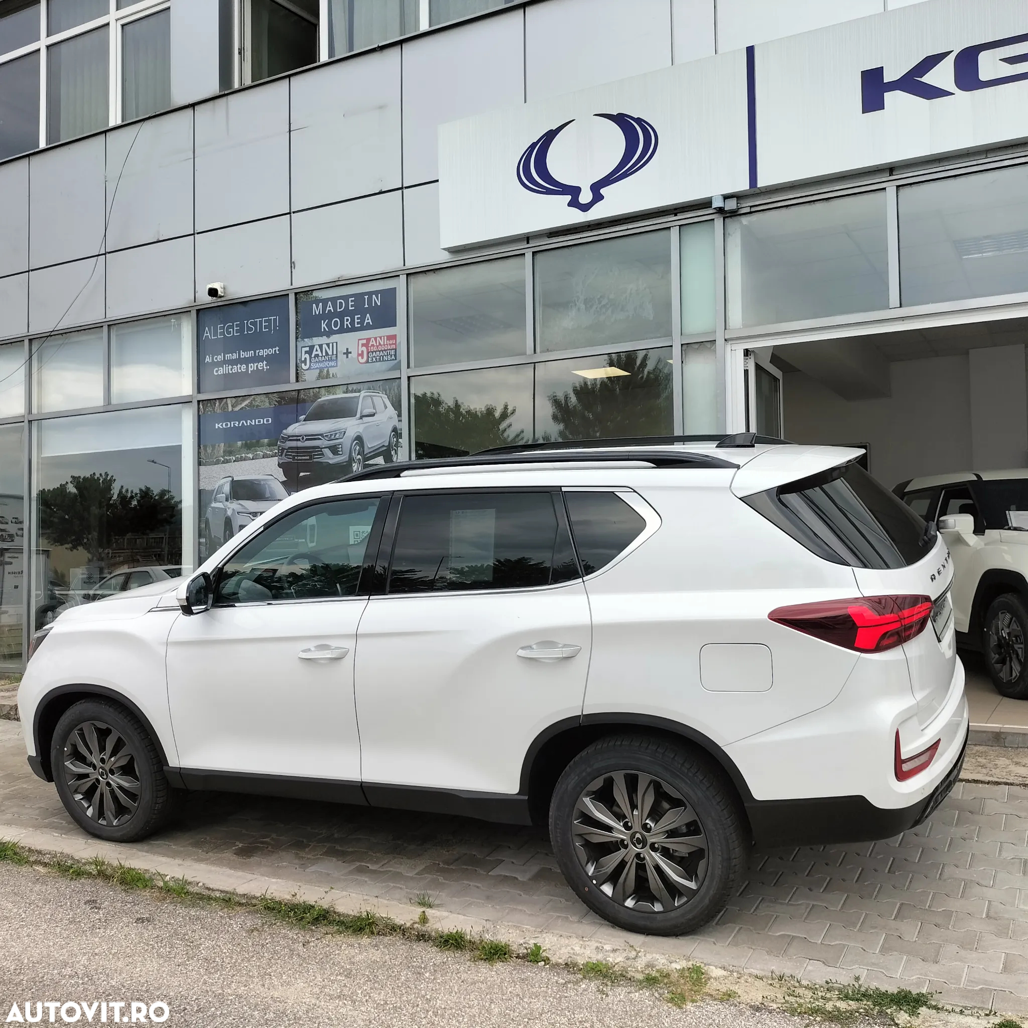 SsangYong REXTON G4 2.2 e-XDI 4WD Black Edition - 2