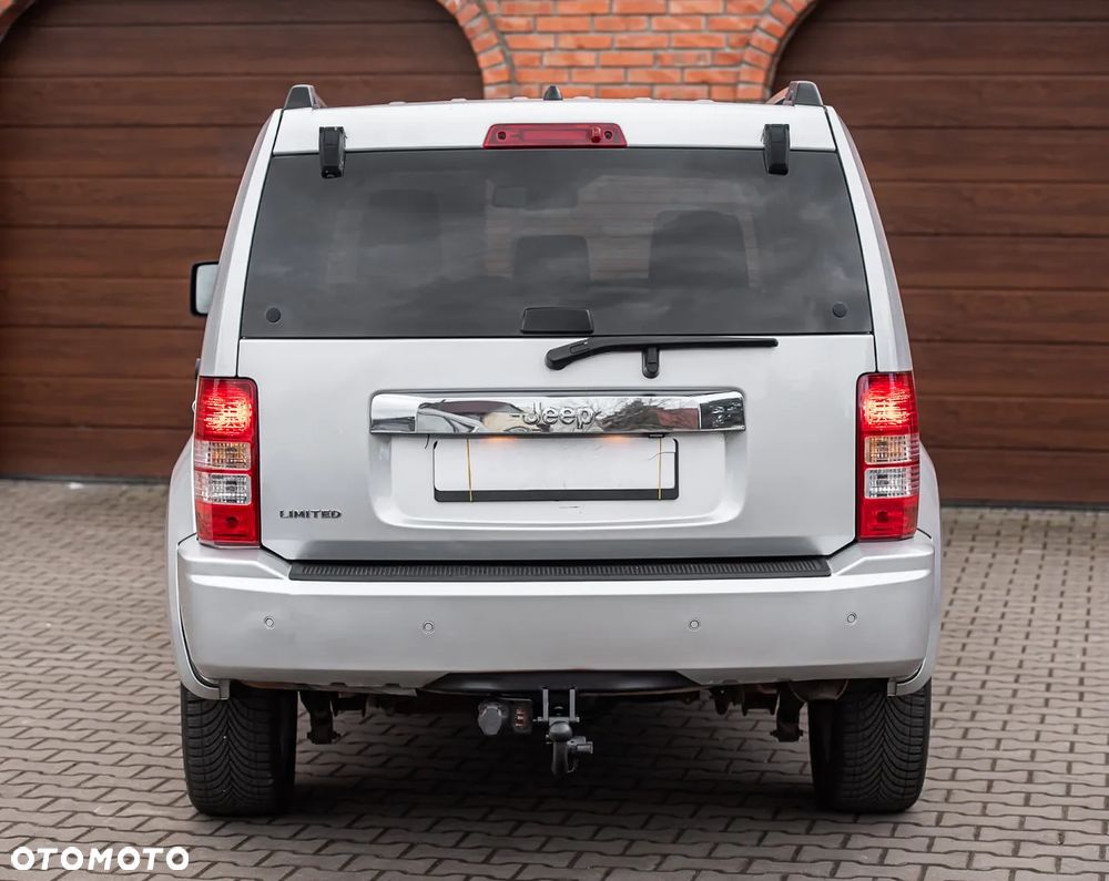 Jeep Cherokee 3.7L Limited - 5
