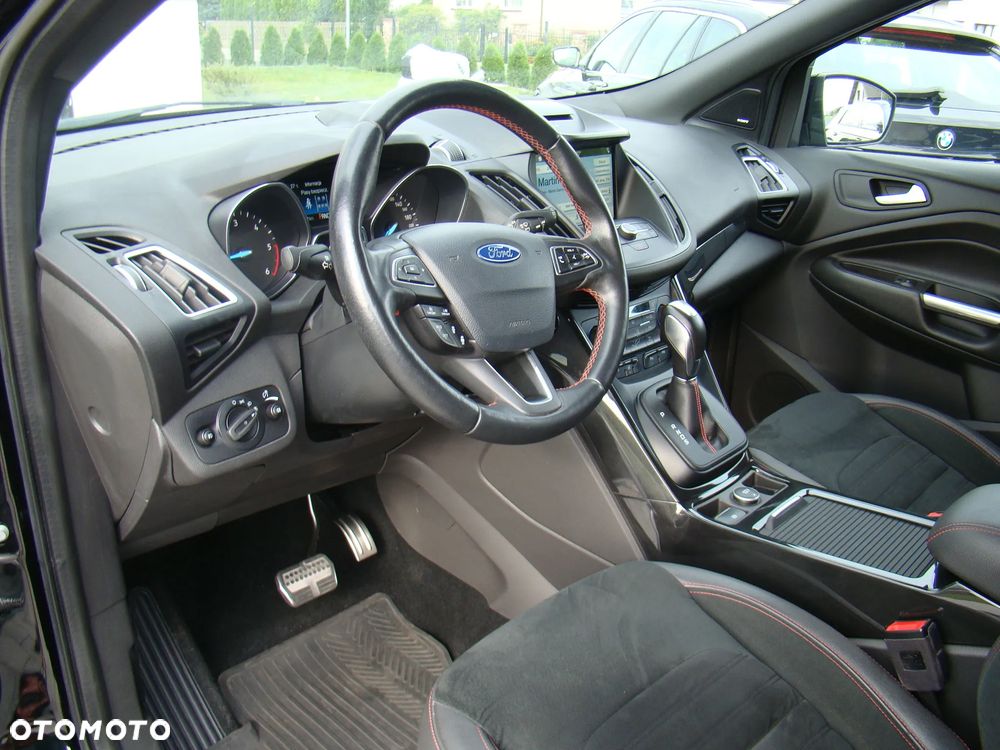 Ford Kuga 2.0 TDCi 4x4 ST-Line - 24