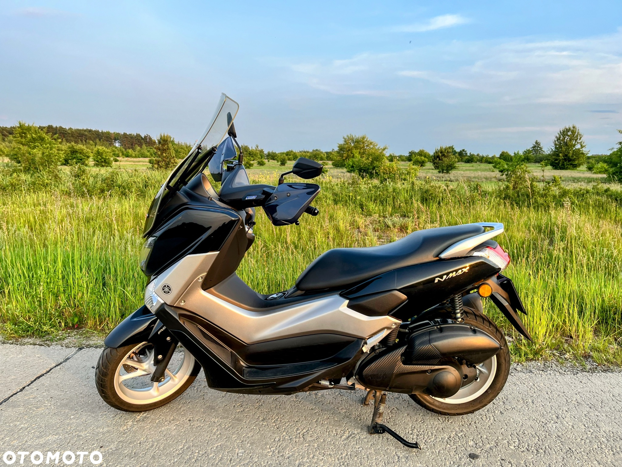 Yamaha NMAX - 4