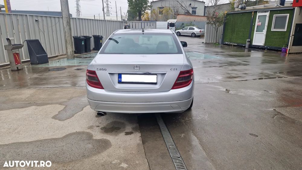 Mercedes-Benz C 200 CDI - 10