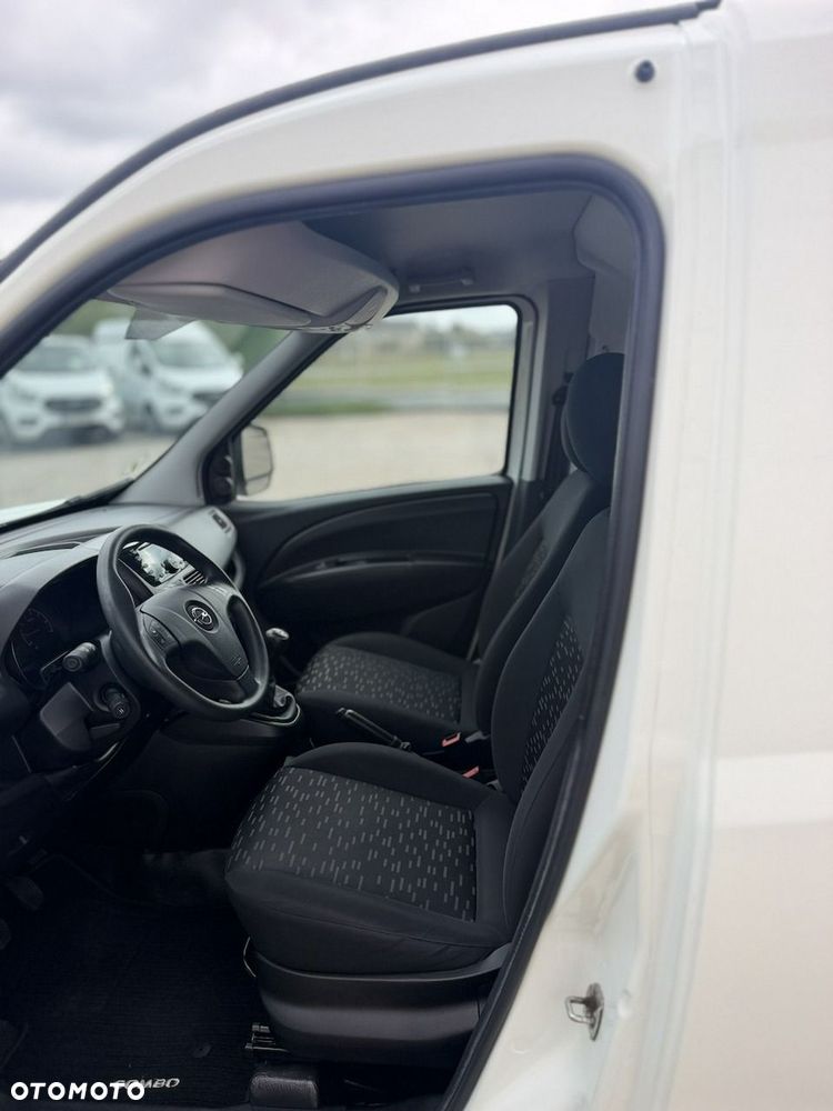 Opel Combo - 19