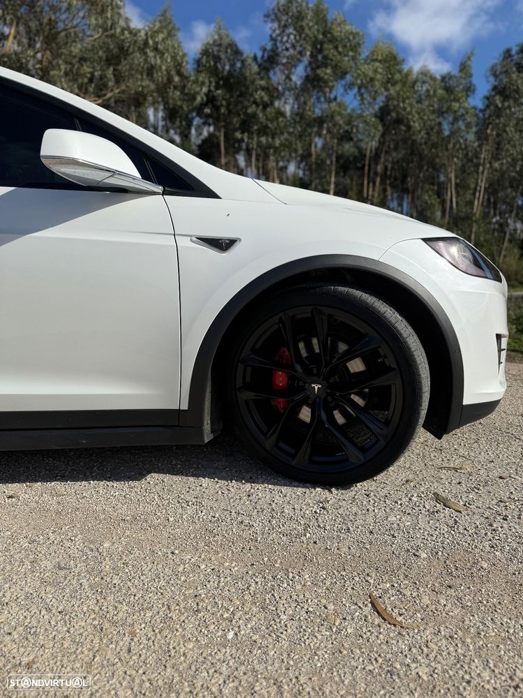 Tesla Model X P100D - 6