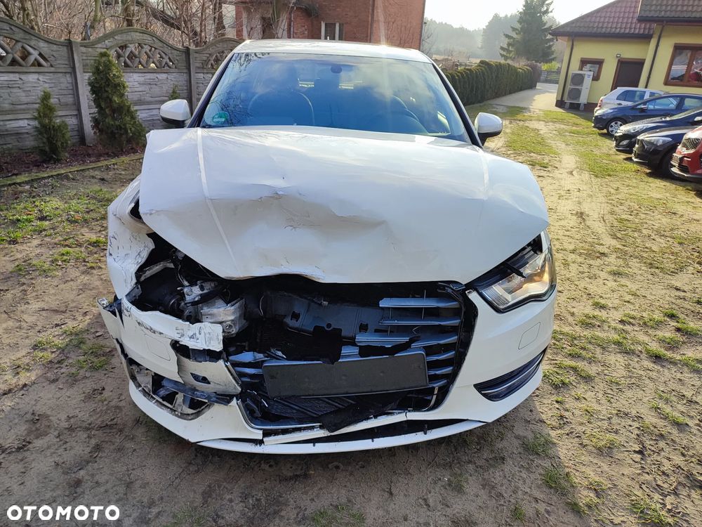 Audi A3 Sportback 2.0 TDI S tronic Ambition - 2