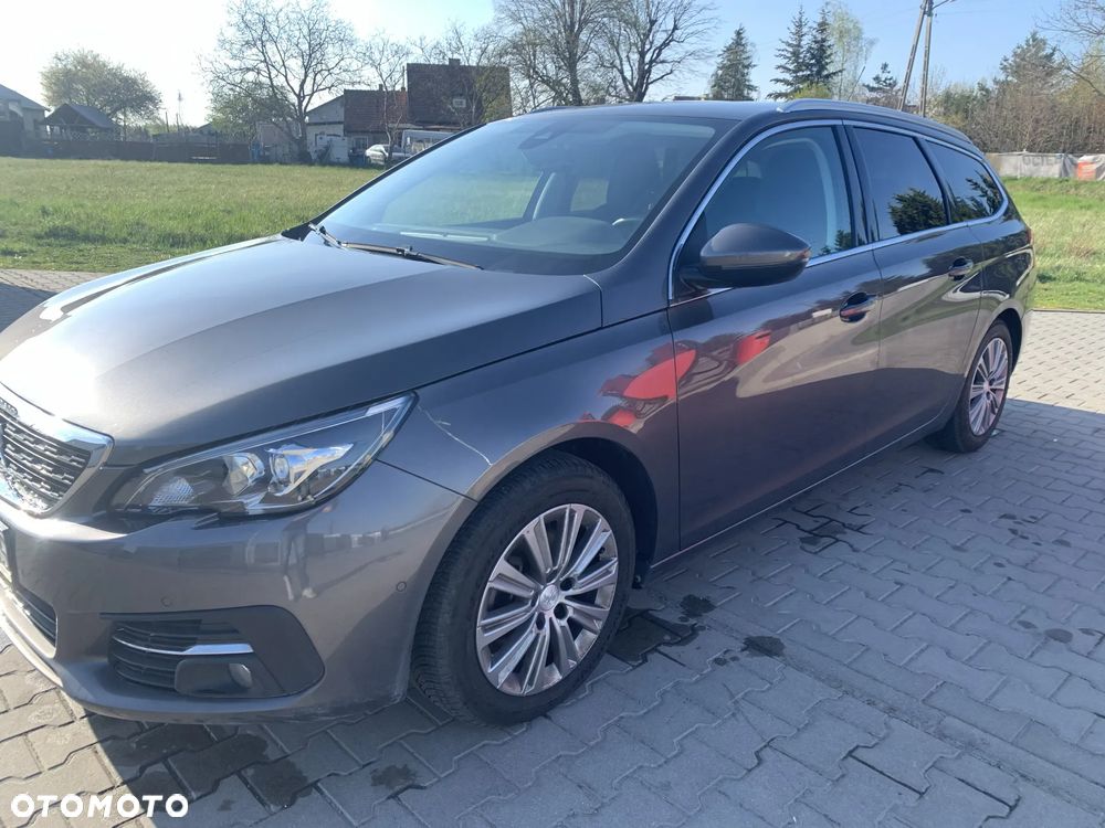Peugeot 308 BlueHDi 130 EAT8 Stop & Start Allure Business-Paket - 19