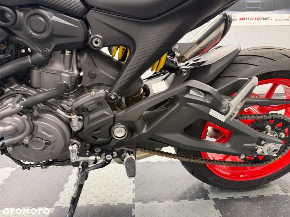 Ducati Monster - 17