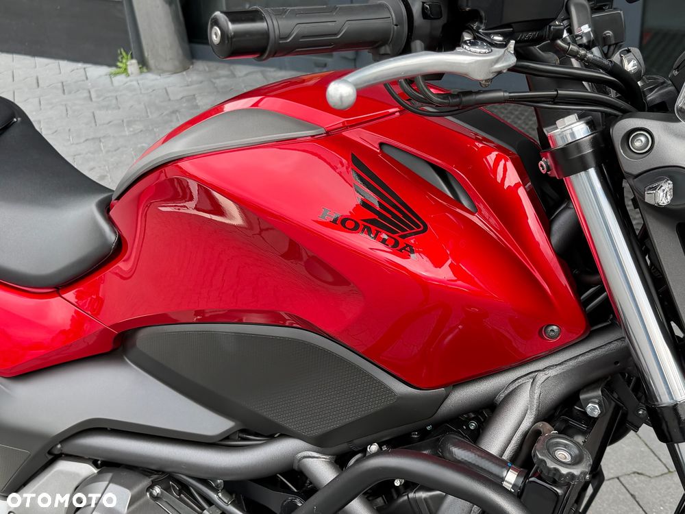 Honda NC - 18