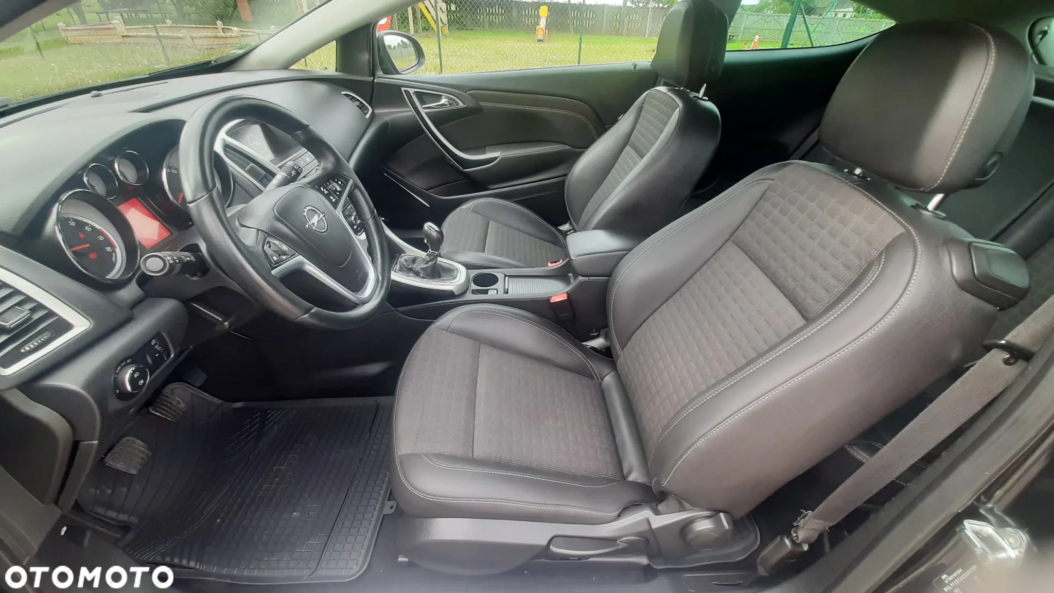 Opel Astra GTC 1.4 Turbo - 30