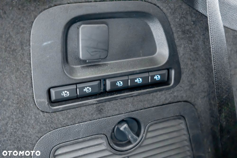 Ford Galaxy 2.5 Duratec FHEV TITANIUM - 39
