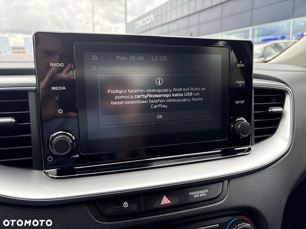 Kia XCeed 1.5 T-GDI M DCT - 24