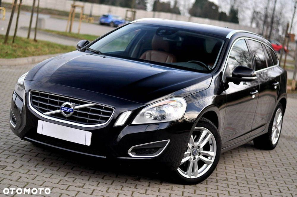 Volvo V60 D3 Momentum - 34