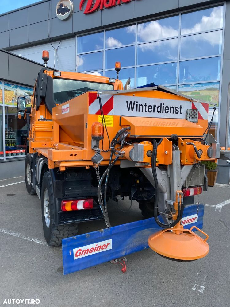 Mercedes-Benz UNIMOG U218 - 12