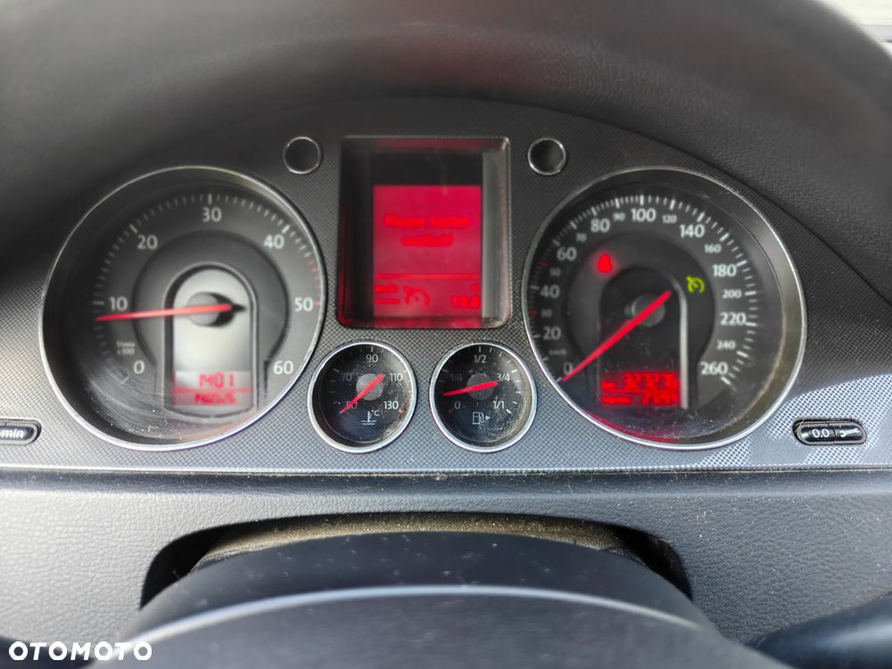Volkswagen Passat 1.9 TDI Comfortline - 8