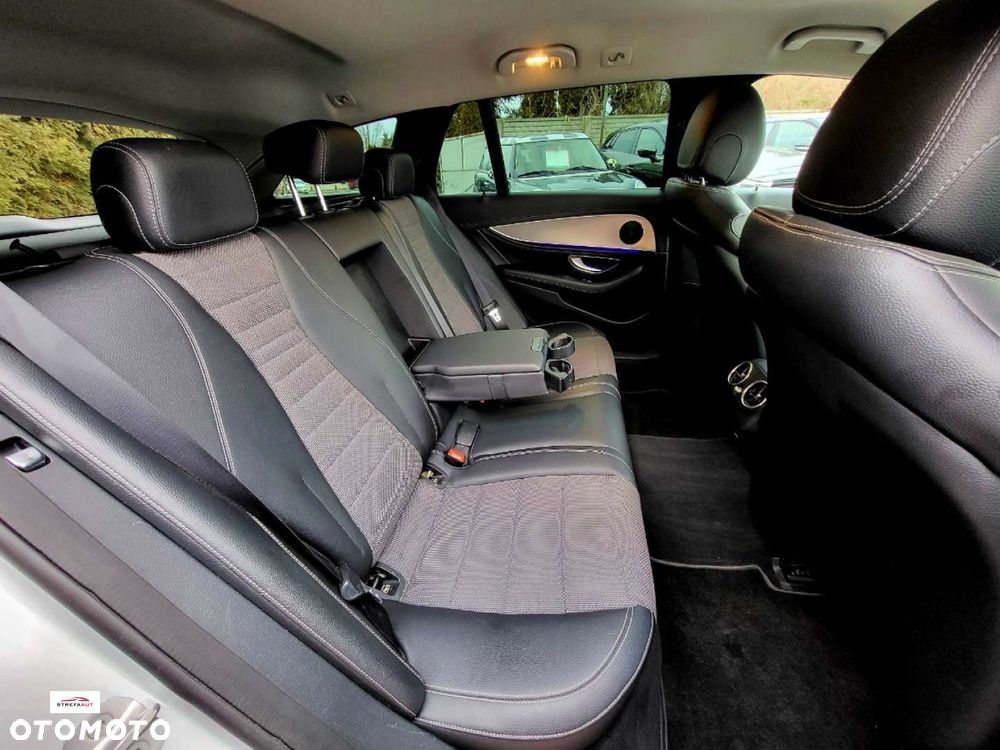 Mercedes-Benz Klasa E - 8