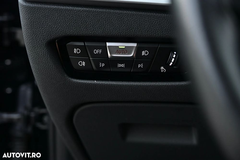 BMW Seria 3 318d Touring Aut. Advantage - 21