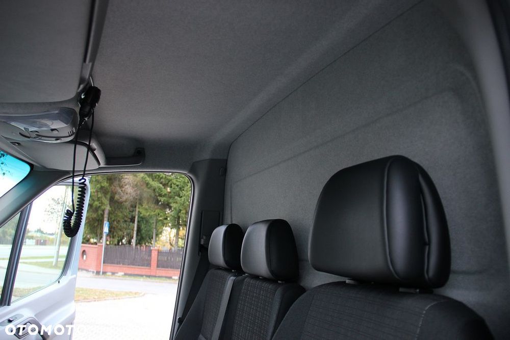 Mercedes-Benz SPRINTER - 21