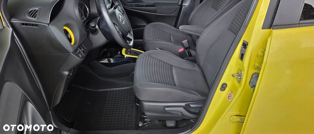 Toyota Yaris - 34