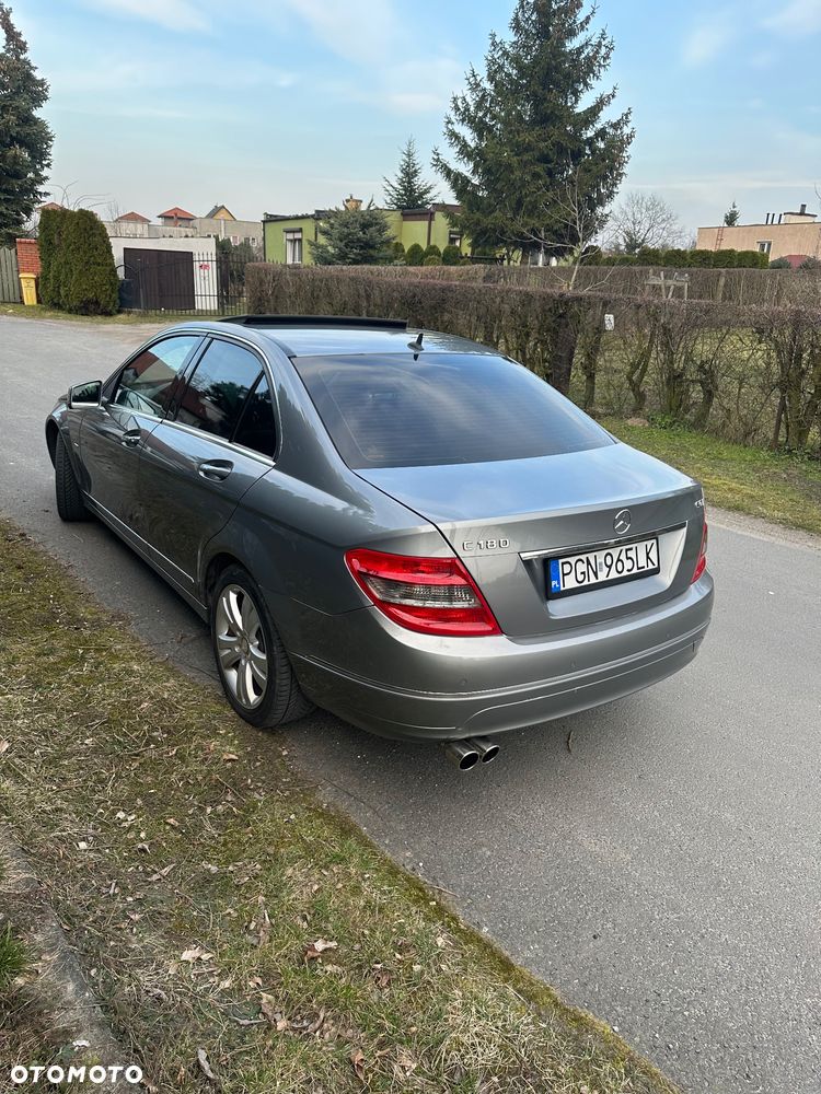 Mercedes-Benz Klasa C 180 CGI Automatik BlueEFFICIENCY Avantgarde - 5