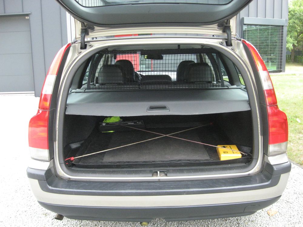 Volvo V70 2.4 Summum - 24