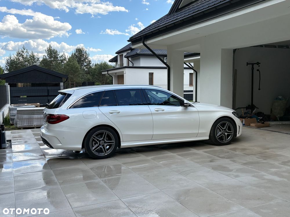 Mercedes-Benz Klasa C 300 9G-TRONIC - 5