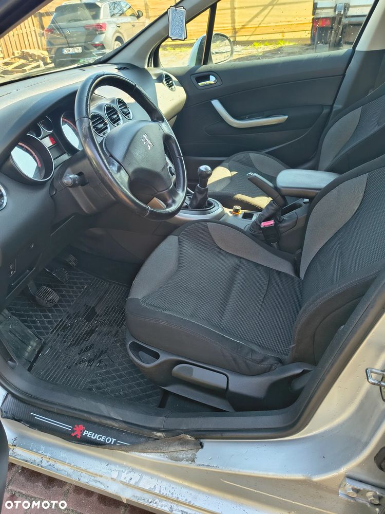 Peugeot 308 1.6 Trendy - 12