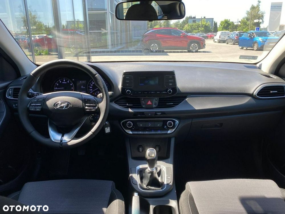 Hyundai i30 1.5 DPI Modern - 12