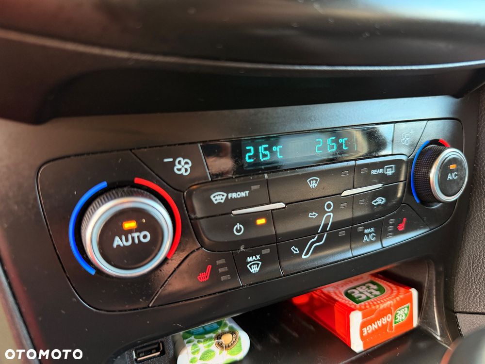 Ford Focus 1.6 Titanium - 18