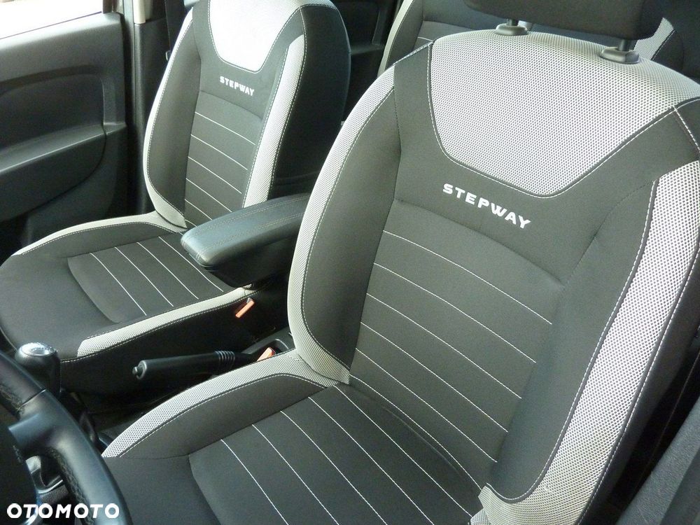 Dacia Sandero Stepway - 12