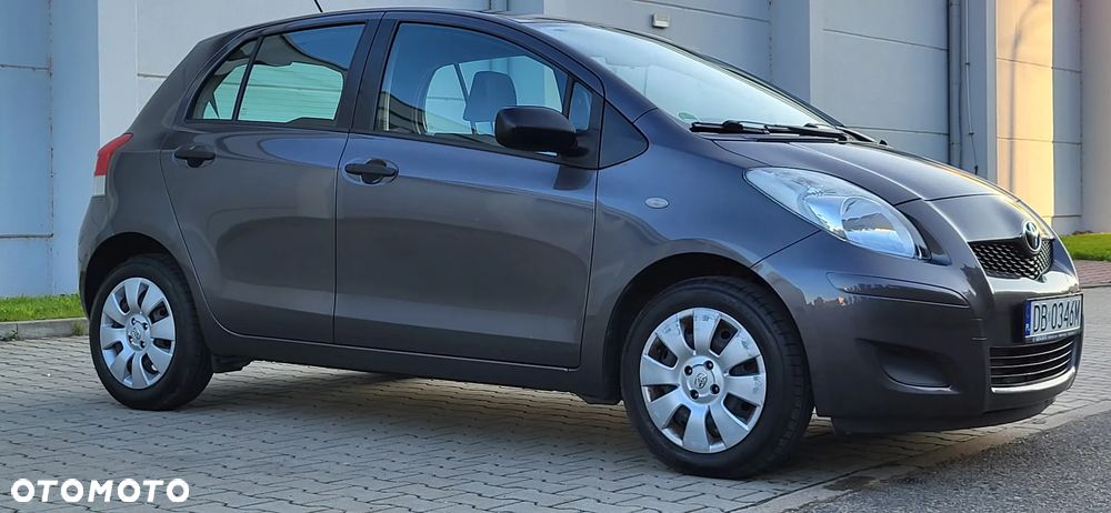 Toyota Yaris 1.0 Entry - 10