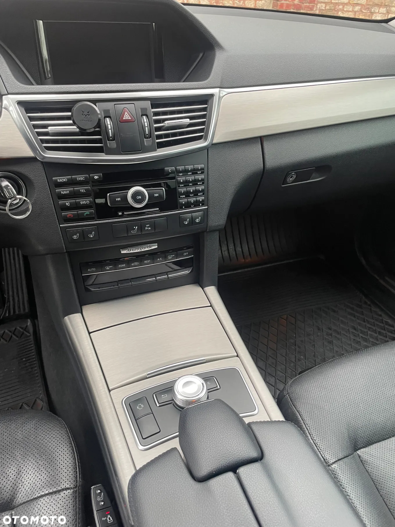 Mercedes-Benz Klasa E 350 T CDI DPF BlueEFFICIENCY 7G-TRONIC Avantgarde - 10