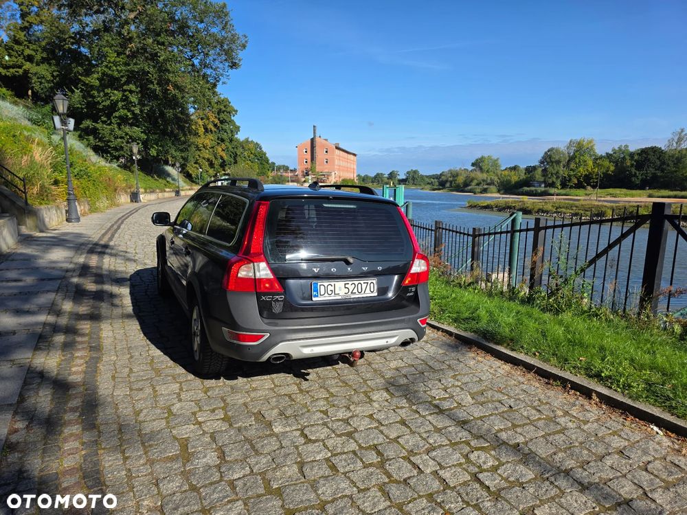 Volvo XC 70 - 4