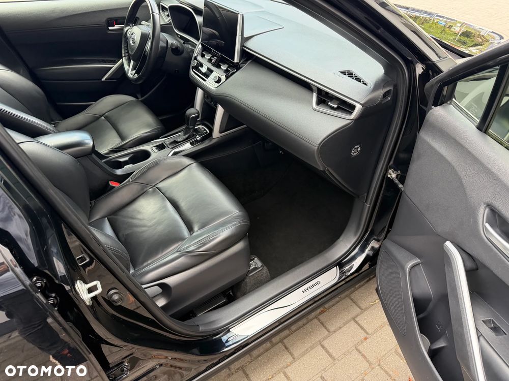 Toyota Corolla Cross 2.0 VVT-i Team Deutschland - 17
