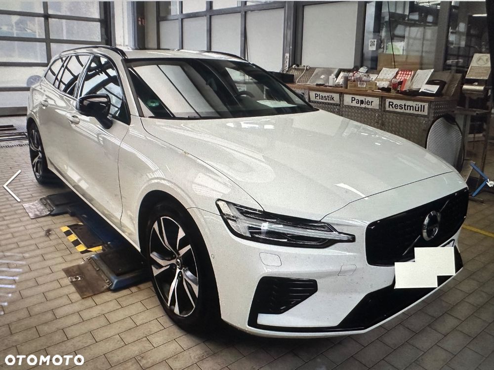 Volvo V60 T6 AWD Recharge Geartronic RDesign - 5
