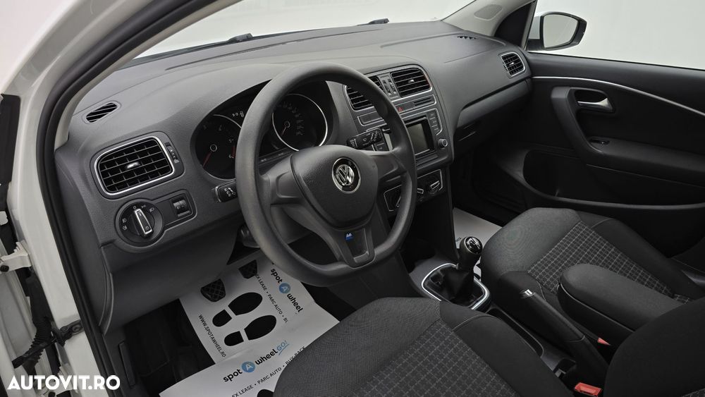 Volkswagen Polo - 13